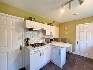 Photo 19- click for photo gallery